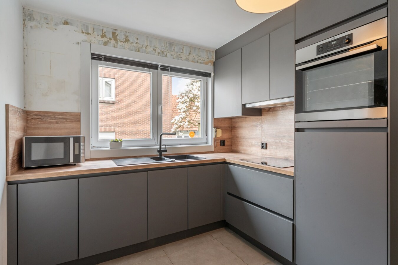 Een vrijstaande gezinswoning met 3 slaapkamers op perceel van 5a33ca 