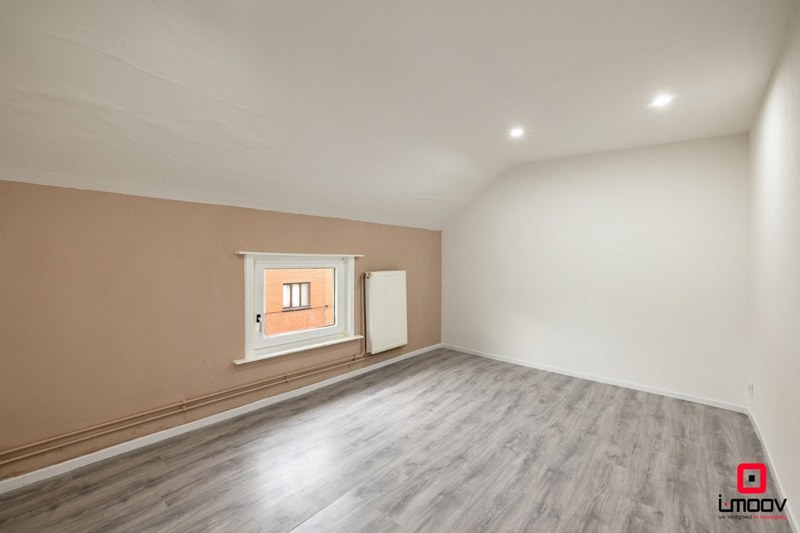 Stadswoning met vier slaapkamers en potentieel op absolute topligging (Mobiscore 9,2/10) 