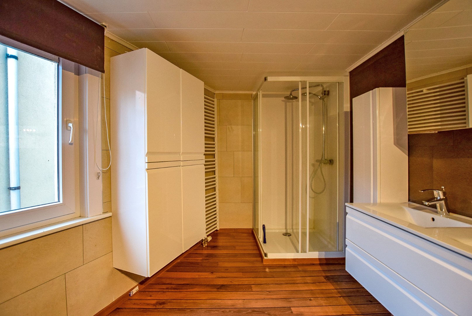 Ruim 2-slaapkamerappartement (97m²) gelegen in het centrum van De Panne. 