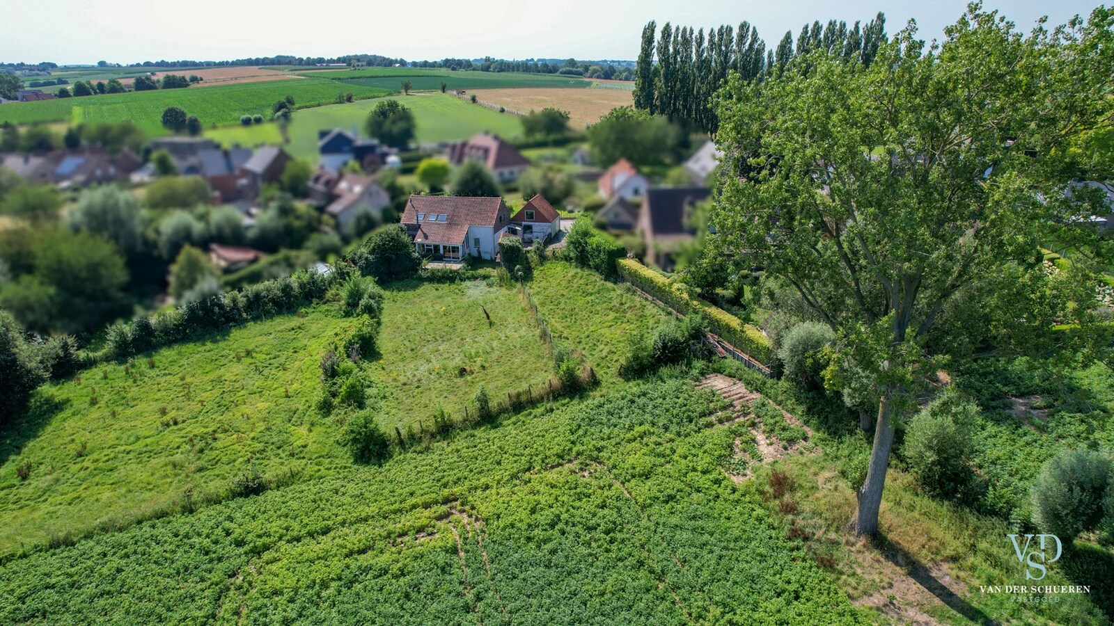 Landelijke woning met exceptioneel zicht. 