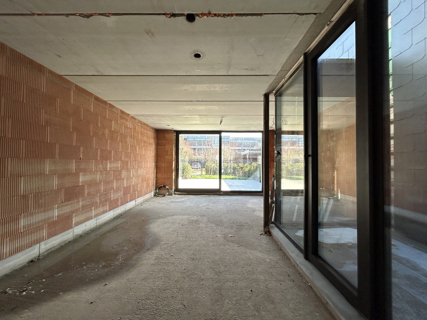 Uitzonderlijk afgewerkte nieuwbouwwoning met 4 slpk. in centrum Geel 