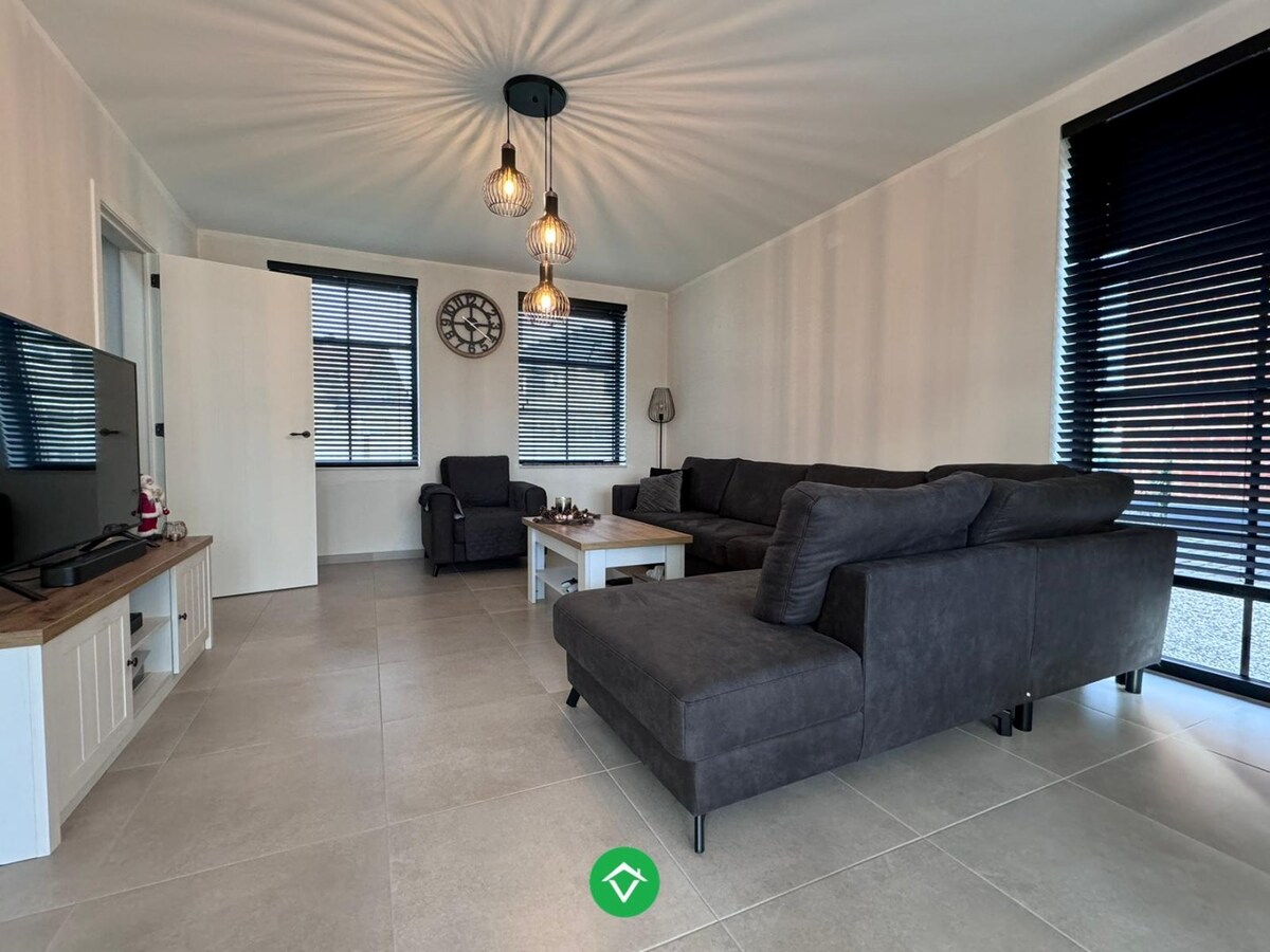 Ruime nieuwbouwwoning met 3 slaapkamers en tuin te Leke 