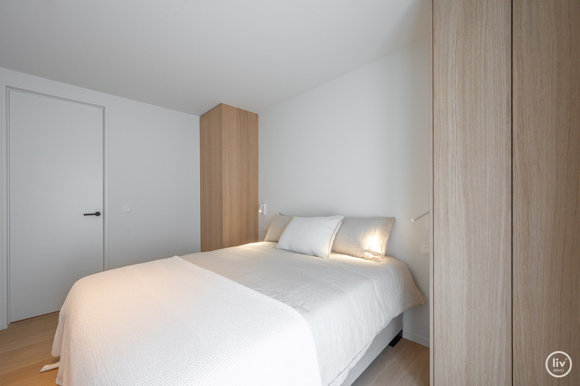 Appartement de 3 chambres lumineux et rénové avec vue dégagée. 