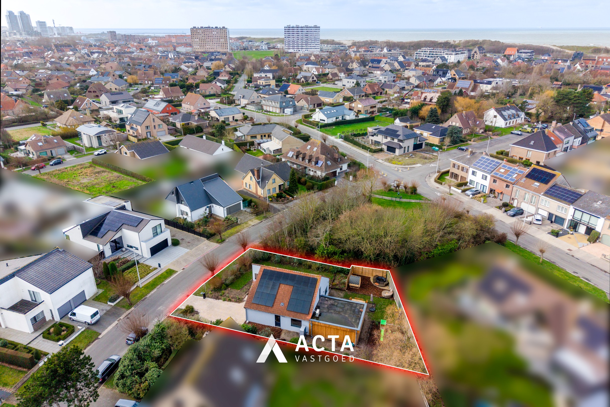 Gerenoveerde villa met vier slaapkamers in de Vicognewijk! 