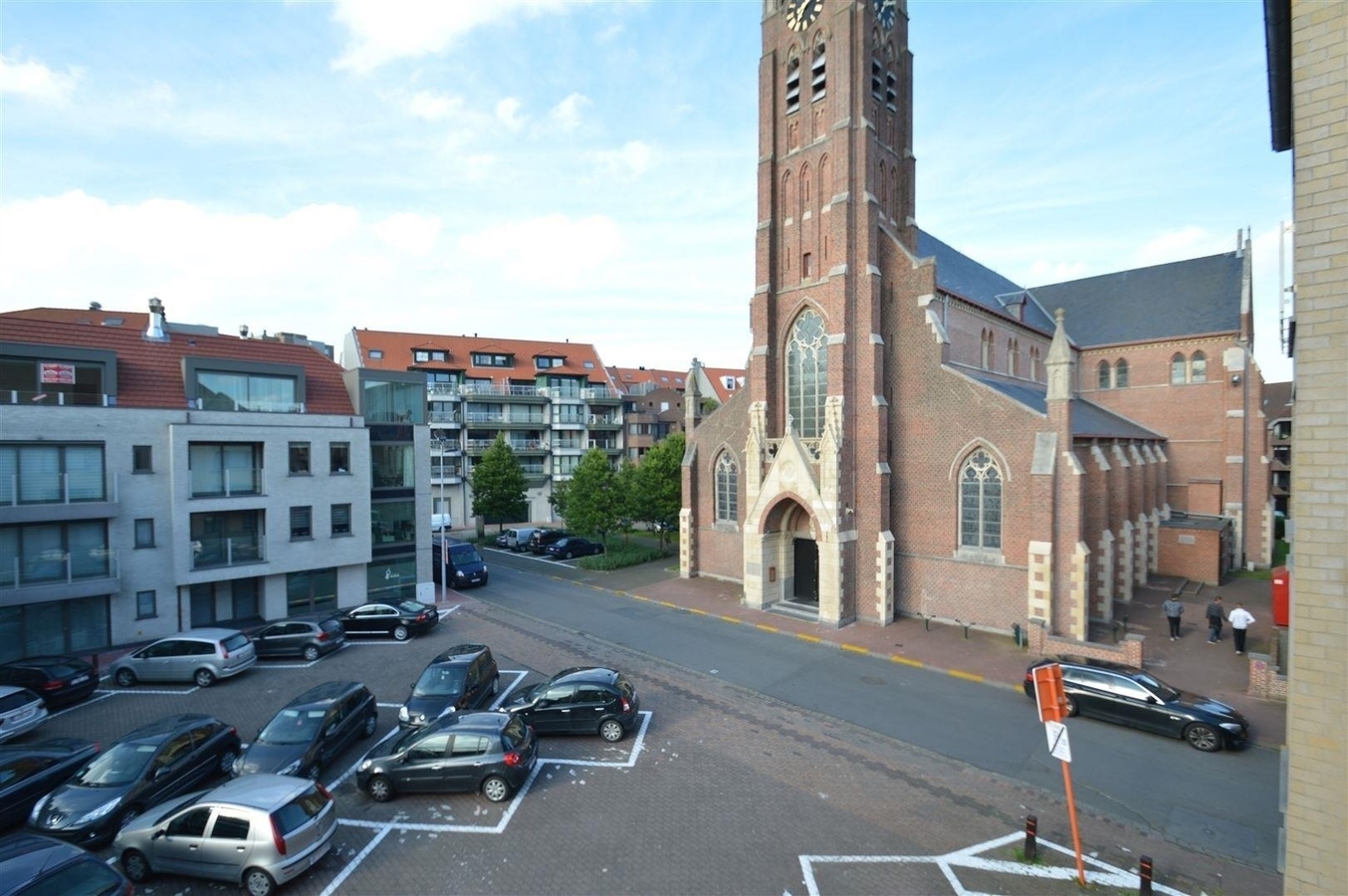 Klassevol gerenoveerd woonappartement - Heist 