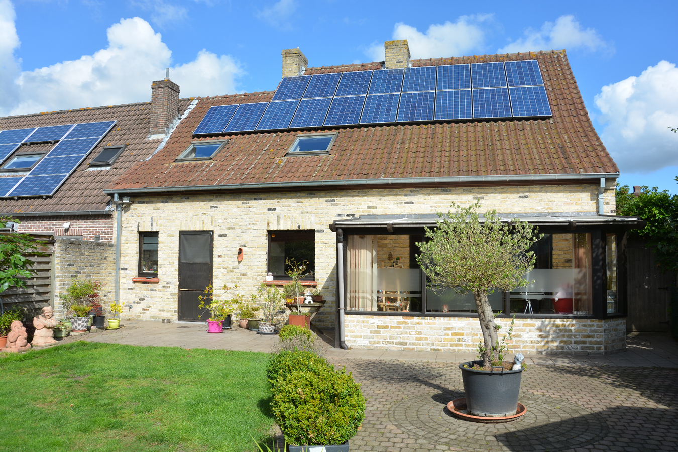 Half-open woning op topligging - Interessante investering 