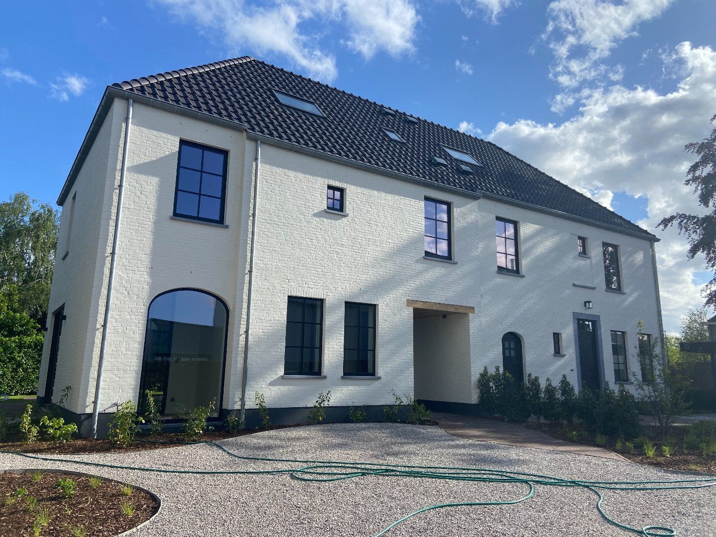 Exclusieve, energiezuinige nieuwbouwwoning op een discrete ligging te Waregem! 