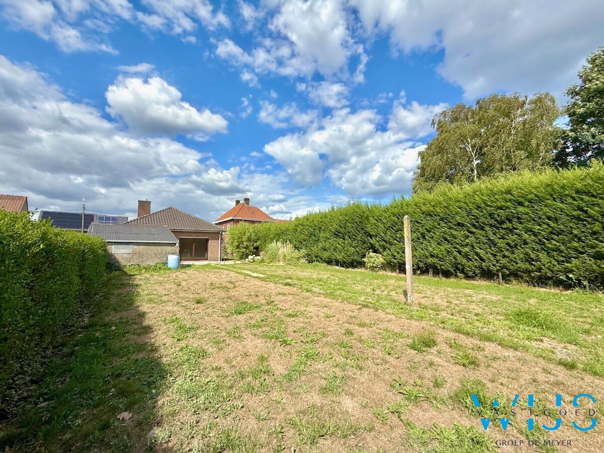 Zeer mooie bungalow op 930m² in Ertvelde 