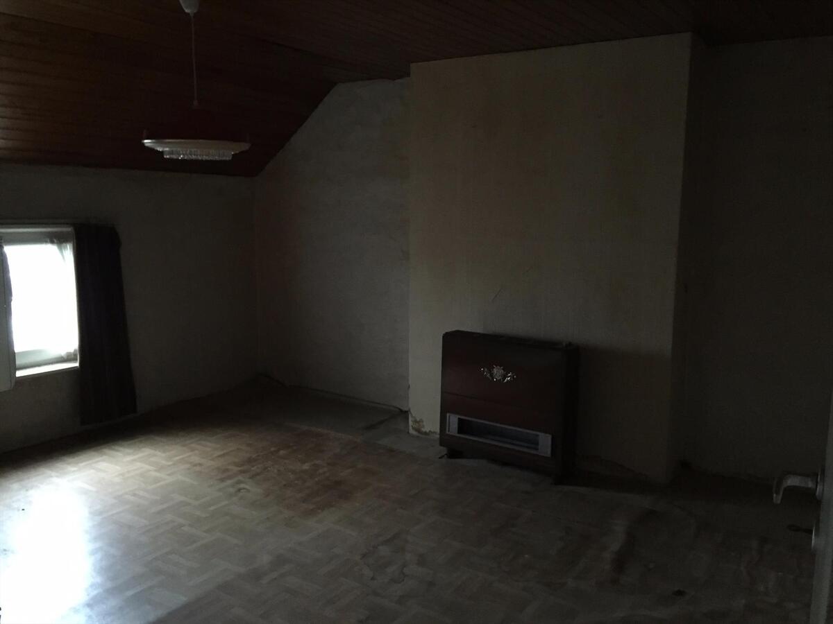 TE RENOVEREN WONING MET TUIN TE ZANDVOORDE 