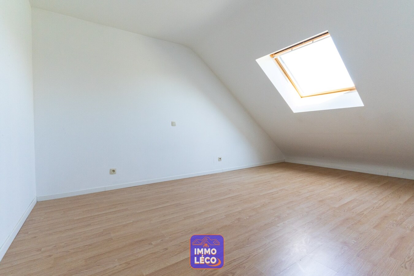 Maison rénovée en 2025 avec jardin, volumes impressionants ! 