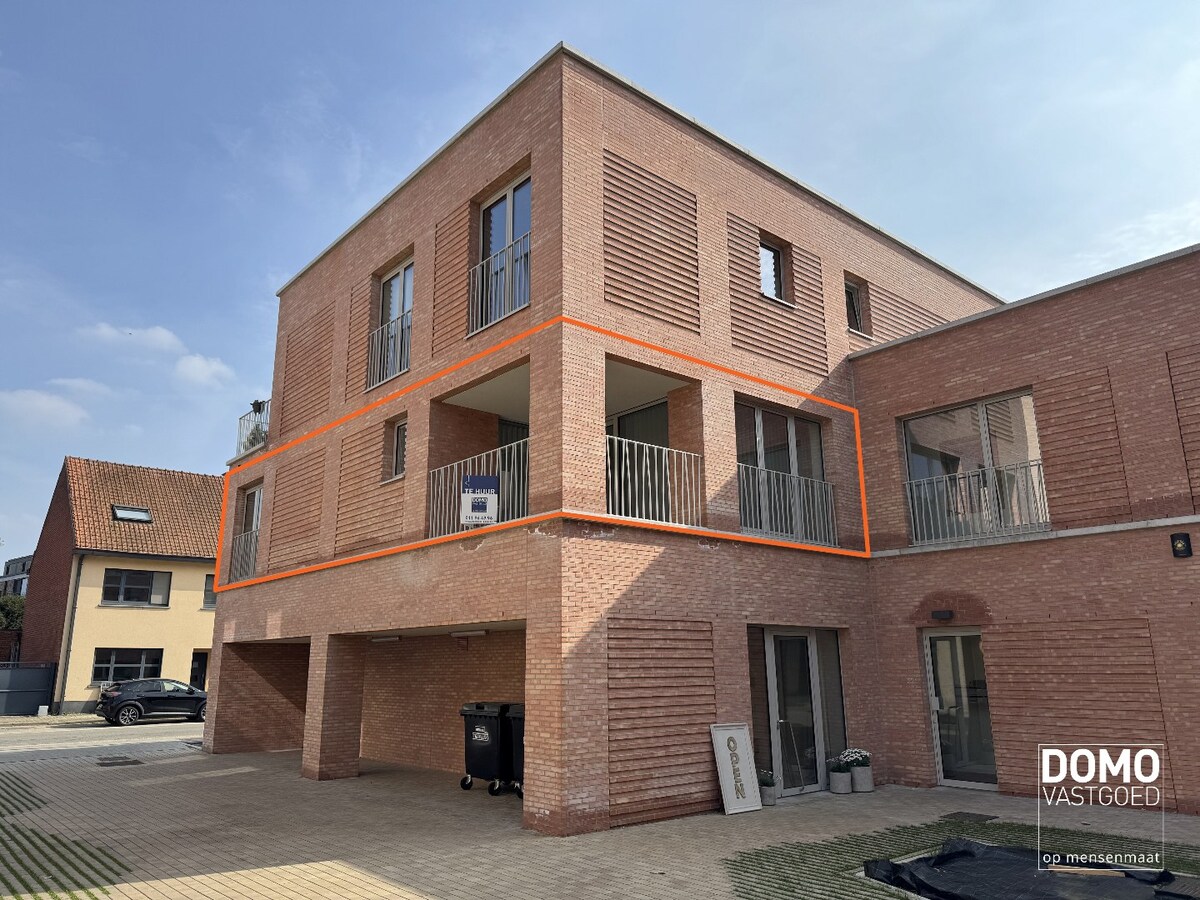NIEUWBOUWAPPARTEMENT MET 2 SLAAPKAMERS, TERRAS, ONDERGRONDSE AUTOSTANDPLAATS EN KELDERBERGING IN RESIDENTIE "DE KWINT" TE ZONHOVEN 