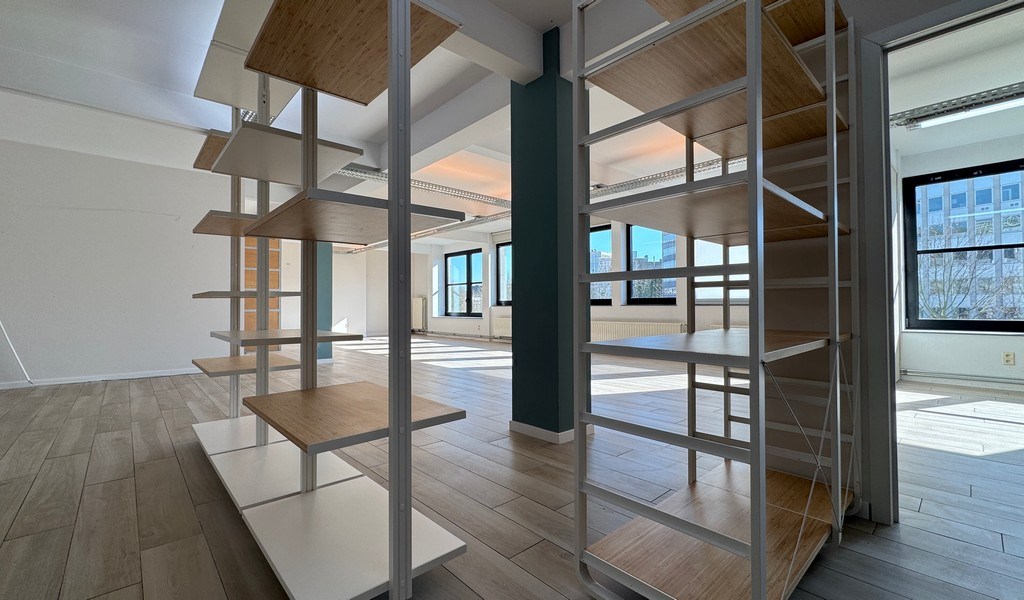 Vernieuwde kantoren te huur vlakbij Eilandje in Antwerpen