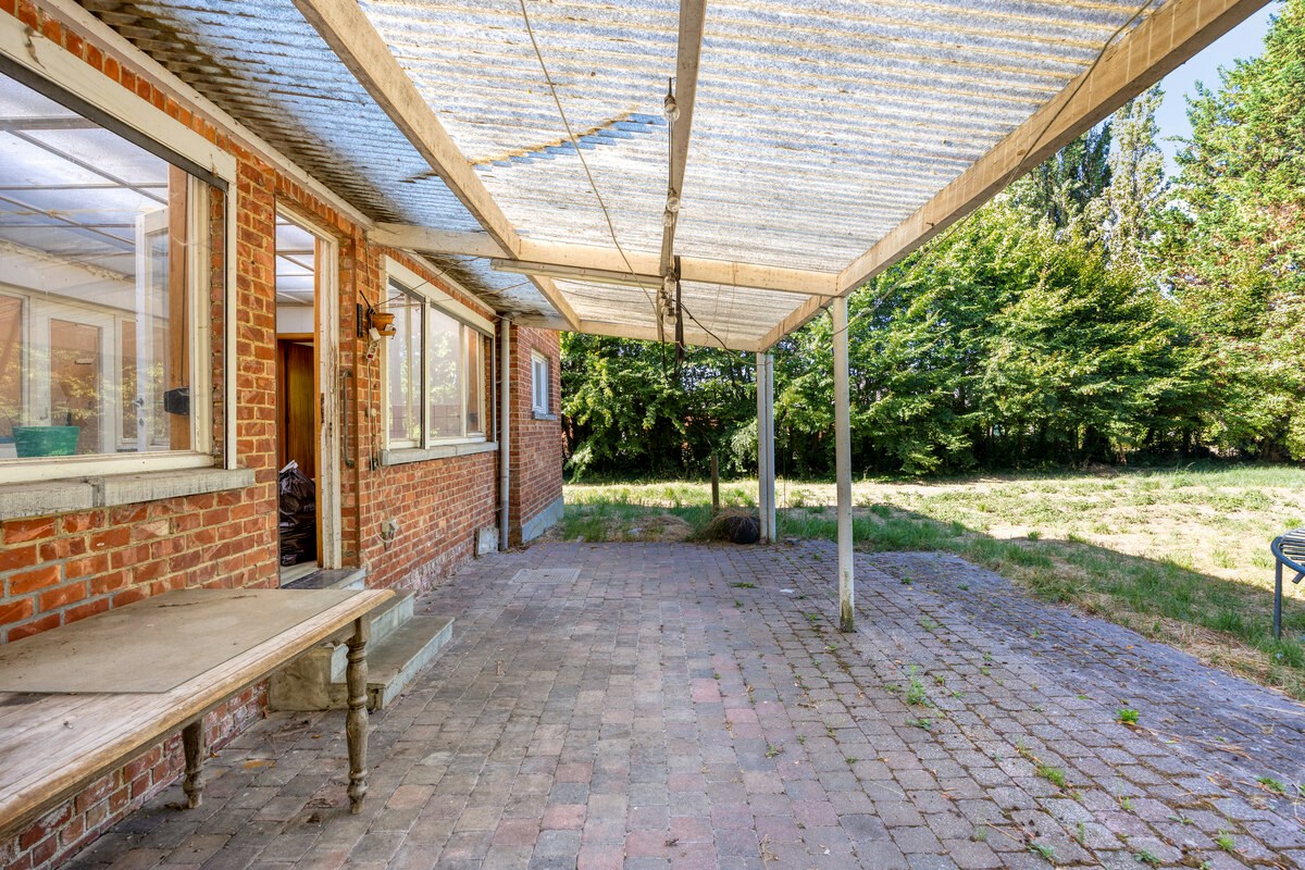 Uniek gelegen woning met 3 slaapkamers prachtige tuin, terras en garage op een perceel van 32are 20ca in Wilsele! - EPC 751 kWh/m² - bewoonbare opp.149 m² 