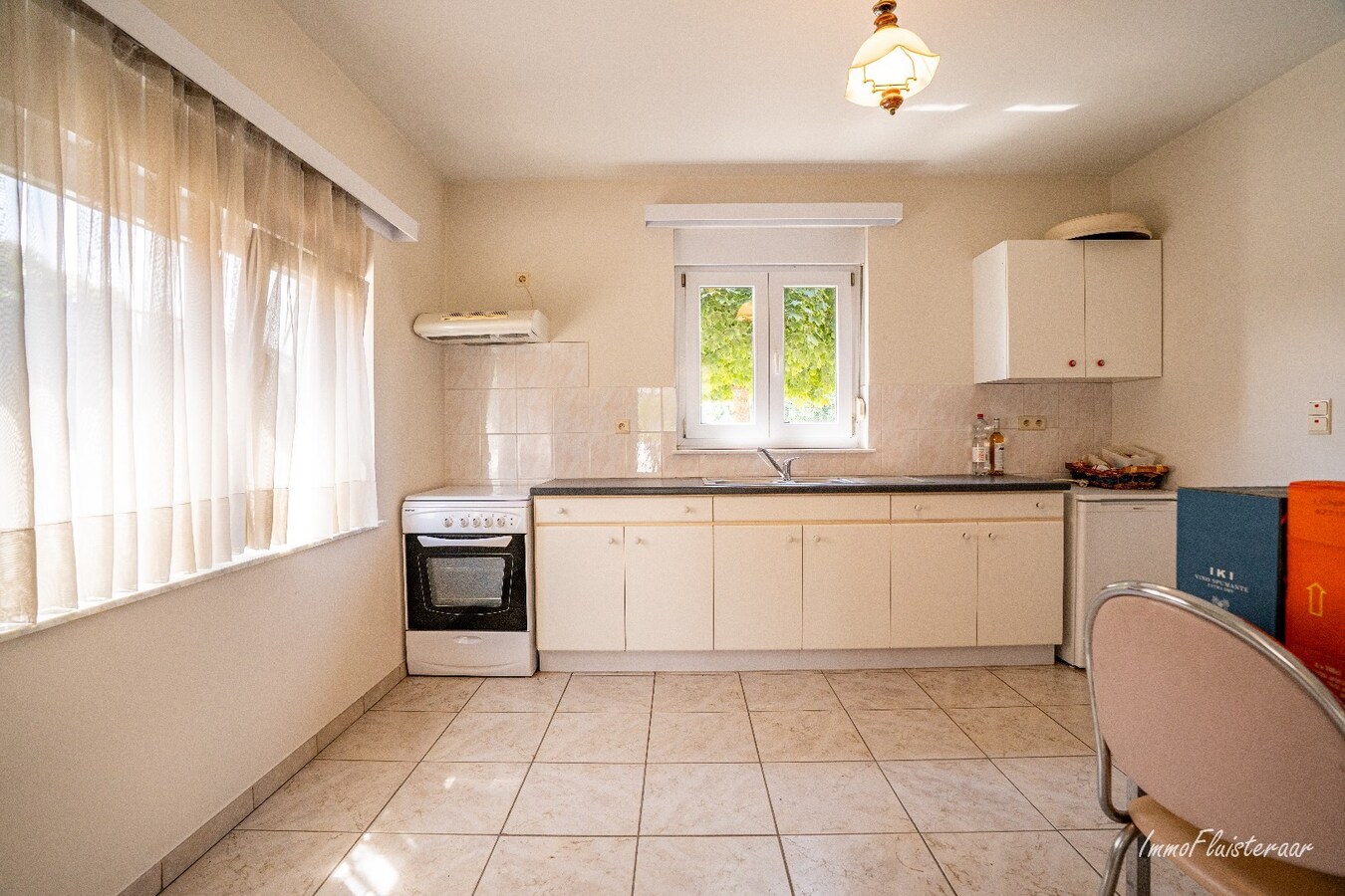 Uniek gelegen karaktervolle hoeve met twee stalgebouwen op ca. 2,4ha in Alken 