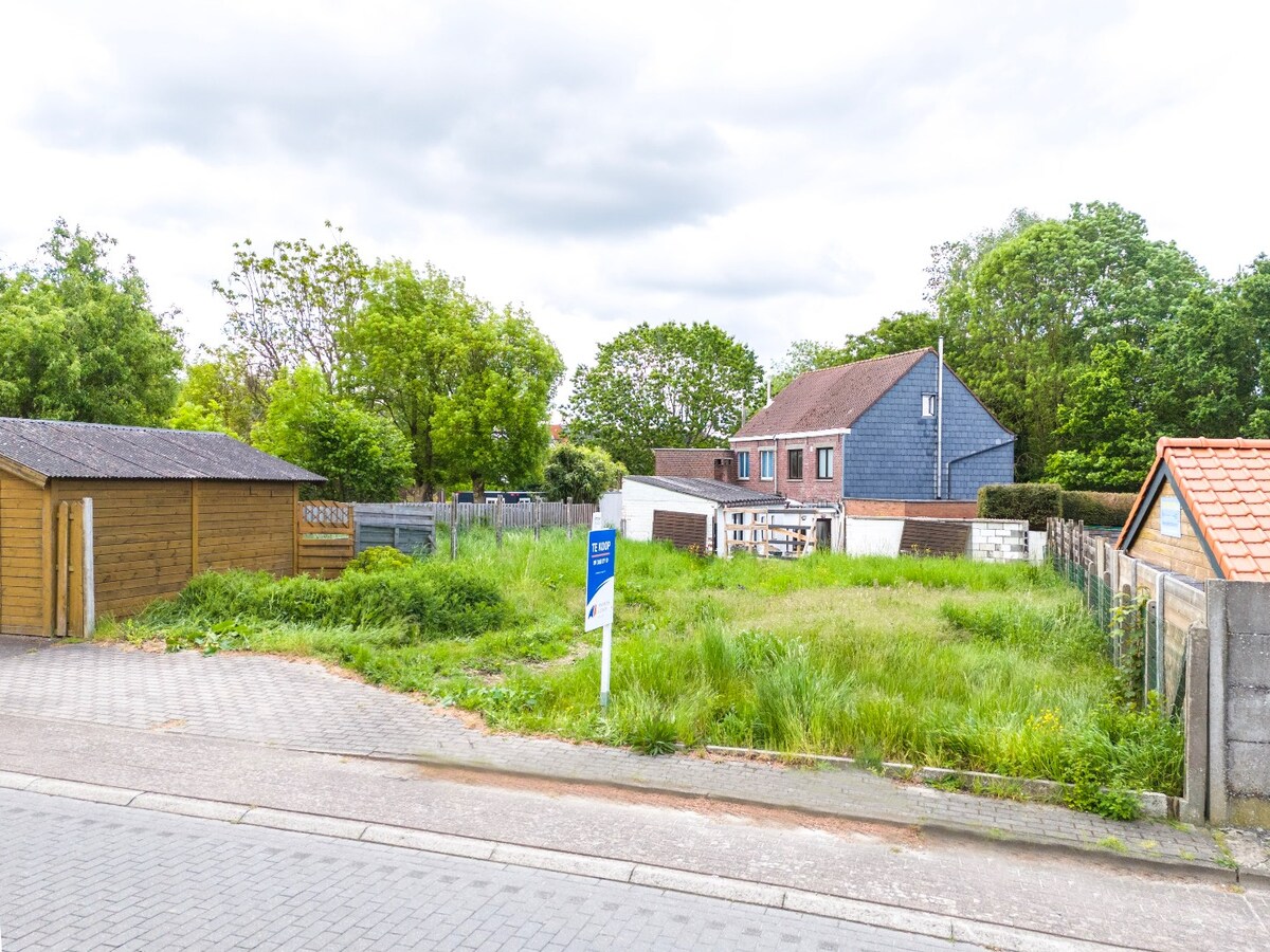 Bouwgrond voor OB uniek gelegen aan achterzijde Egmontkasteel 