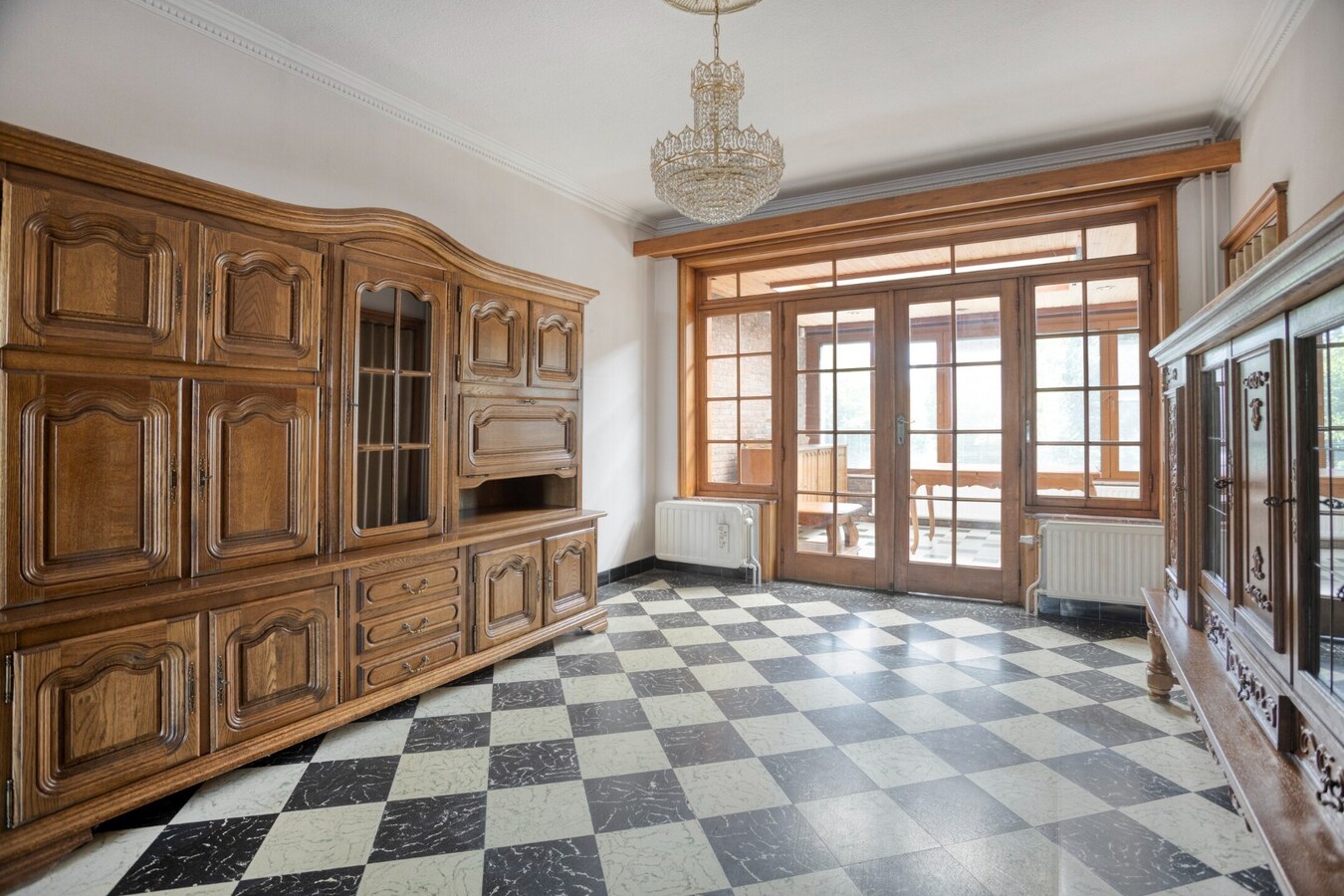 Karaktervolle halfopen villa met prachtige tuin op toplocatie in Tienen 