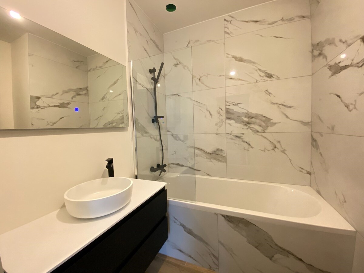 Rez-de-chaussée loué À Tournai