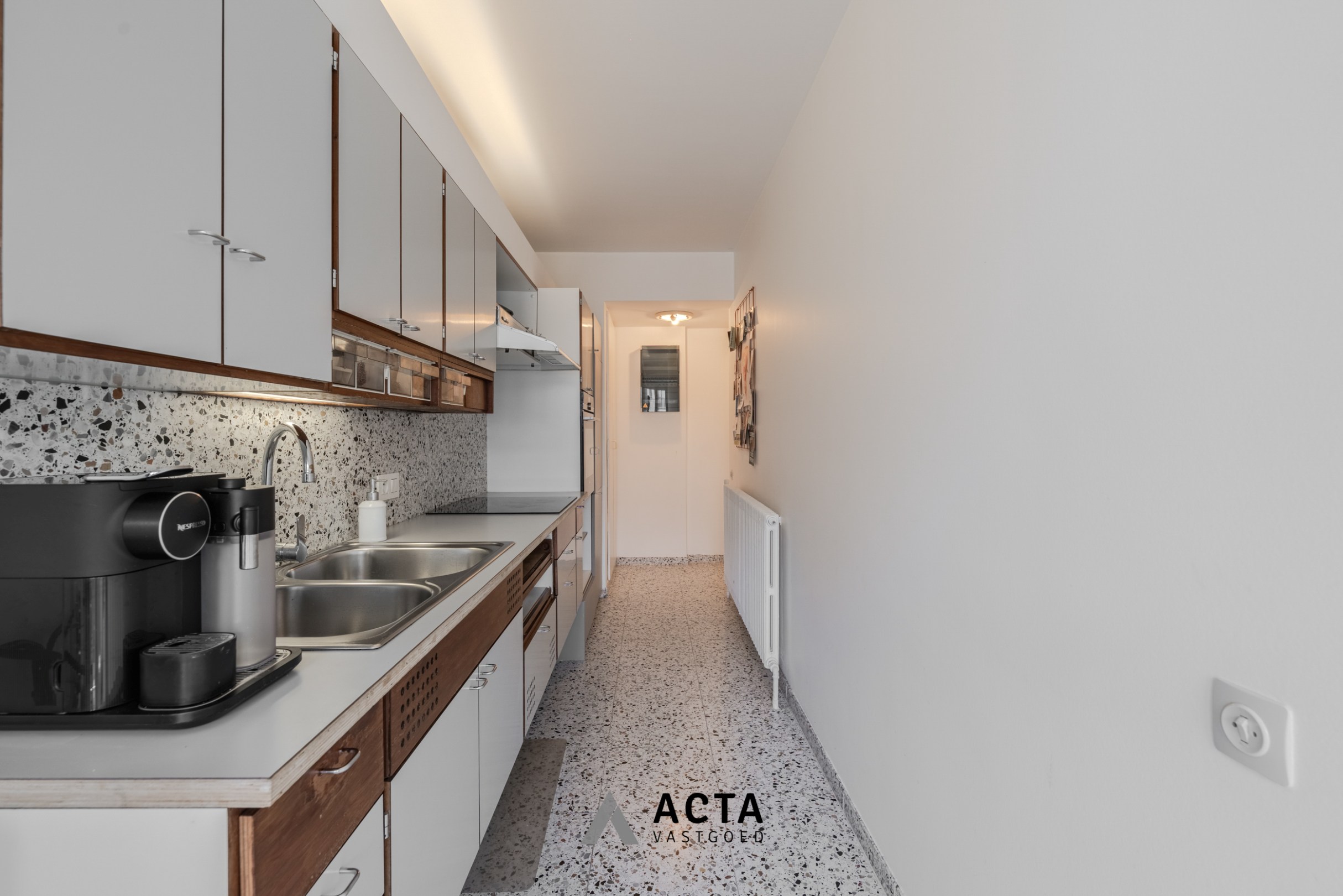 Instapklaar appartement met 2 terrassen in het centrum 