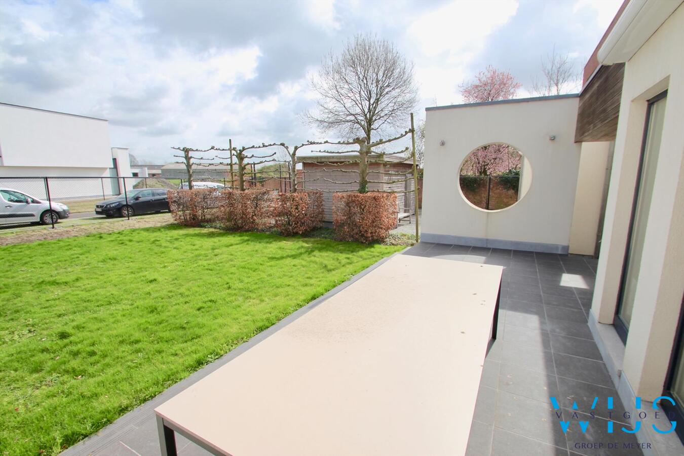 Schitterend karaktervol woonhuis met 5 slaapkamers in Assenede ! 