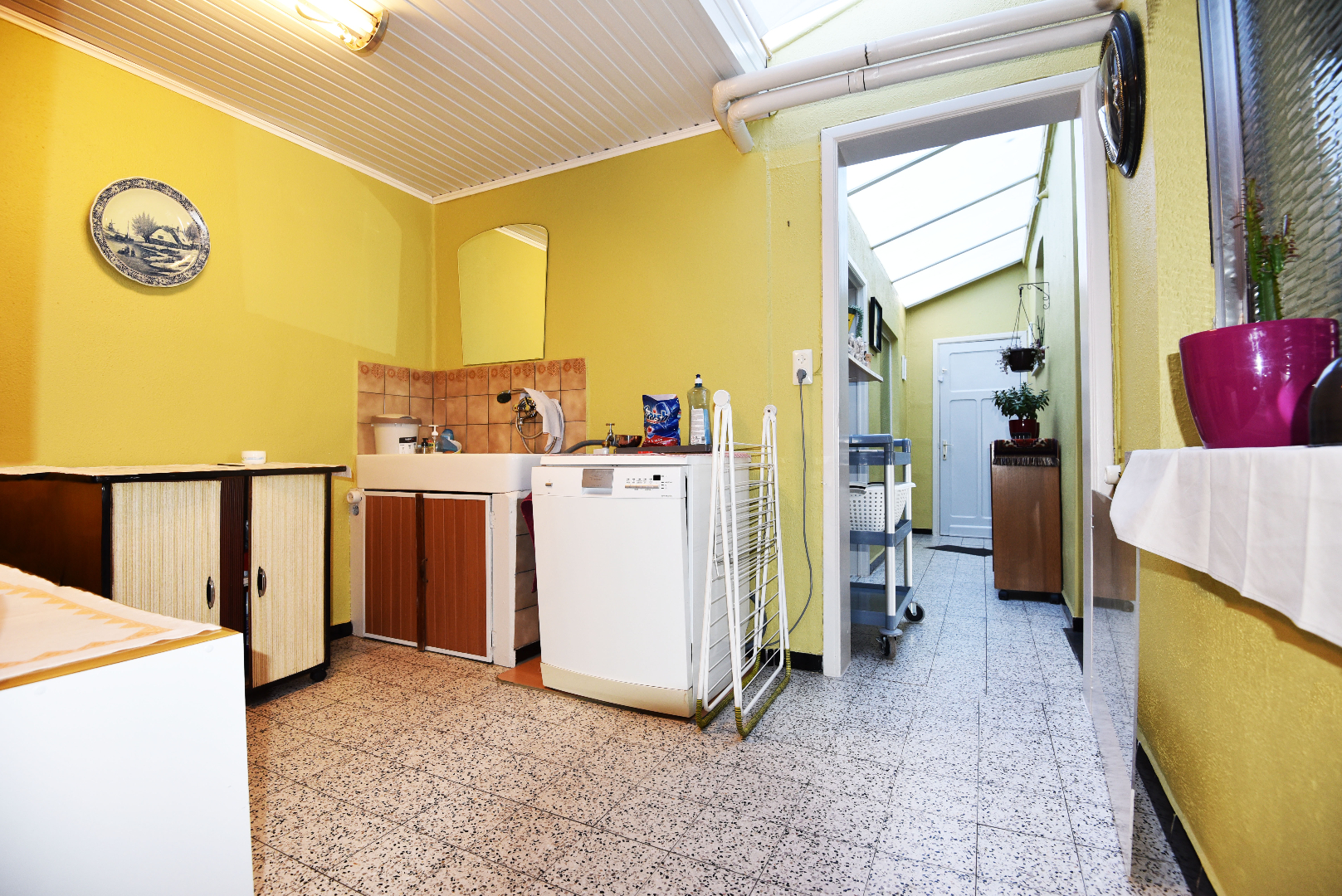 Te renoveren woning op 431m²  te centrum Waarschoot 