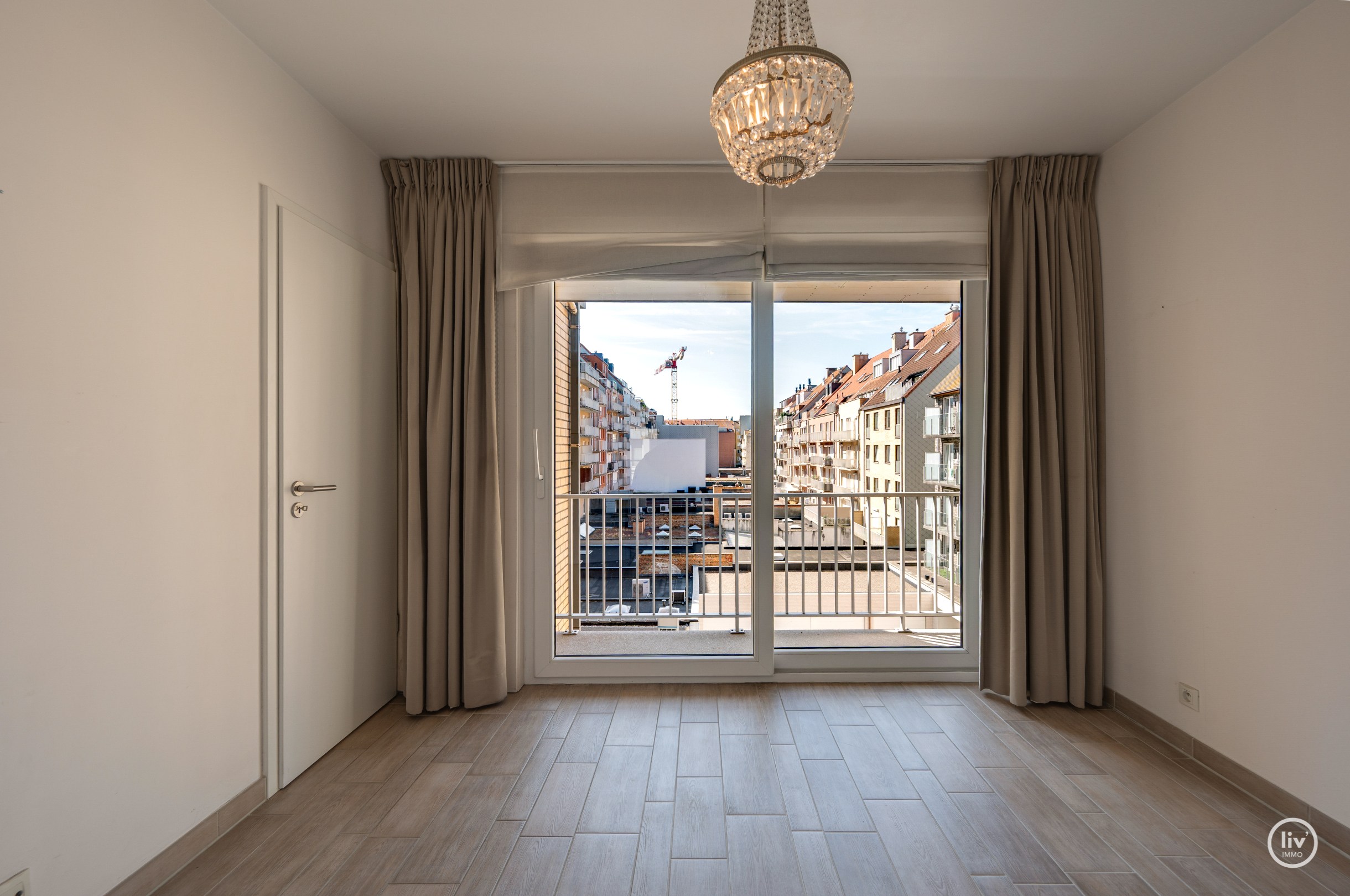 Instapklaar  2-slaapkamerappartement op een centrale ligging te Bayauxlaan in Knokke. 