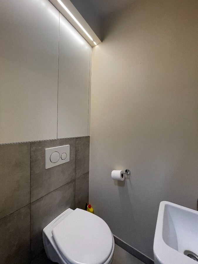 Nieuwbouwappartement met 1 slaapkamer en garage in centrum Roeselare max 1 persoon! 