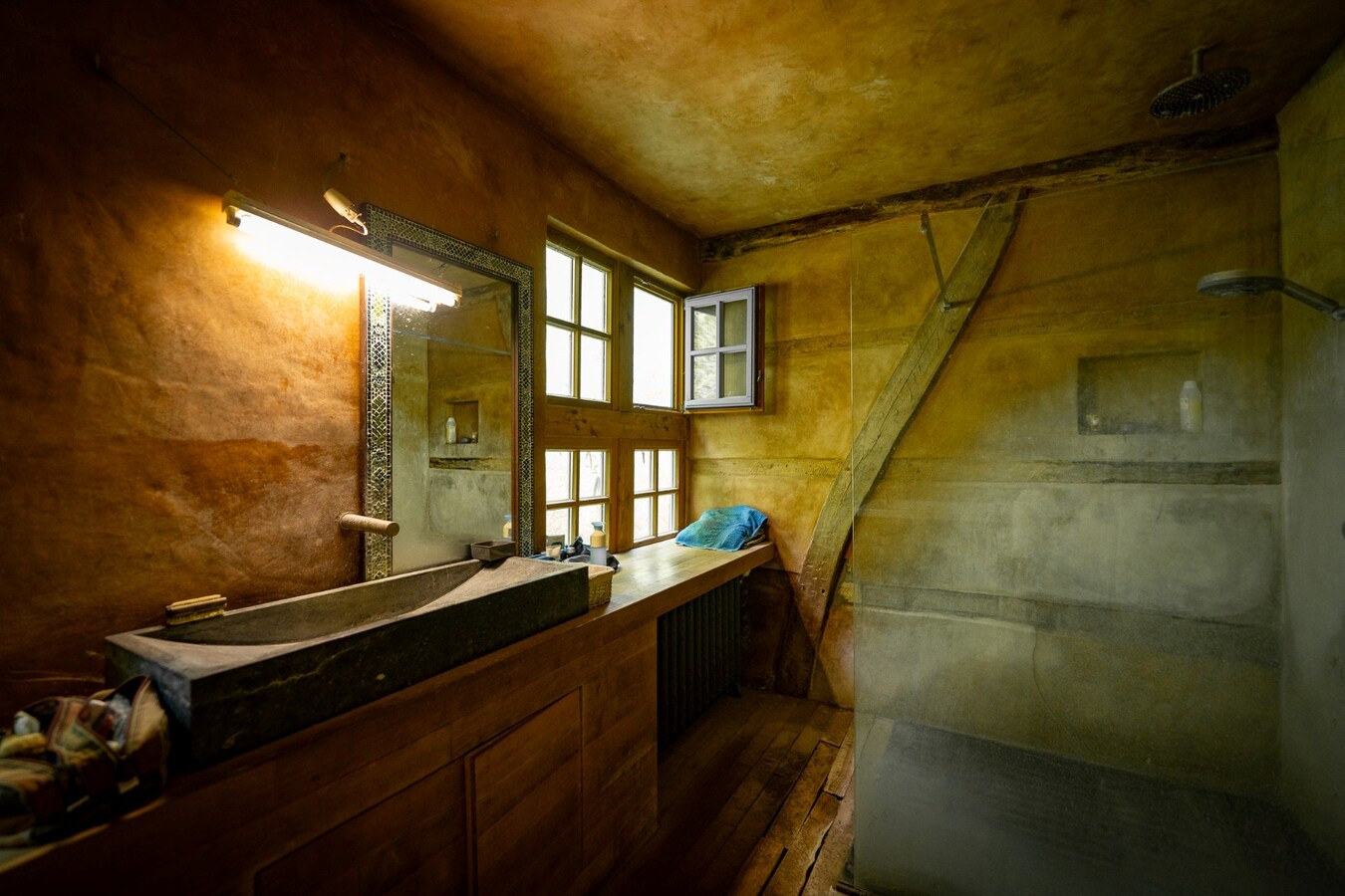 Karaktervolle hoeve met weides op ca. 2ha te Herk-de-Stad 