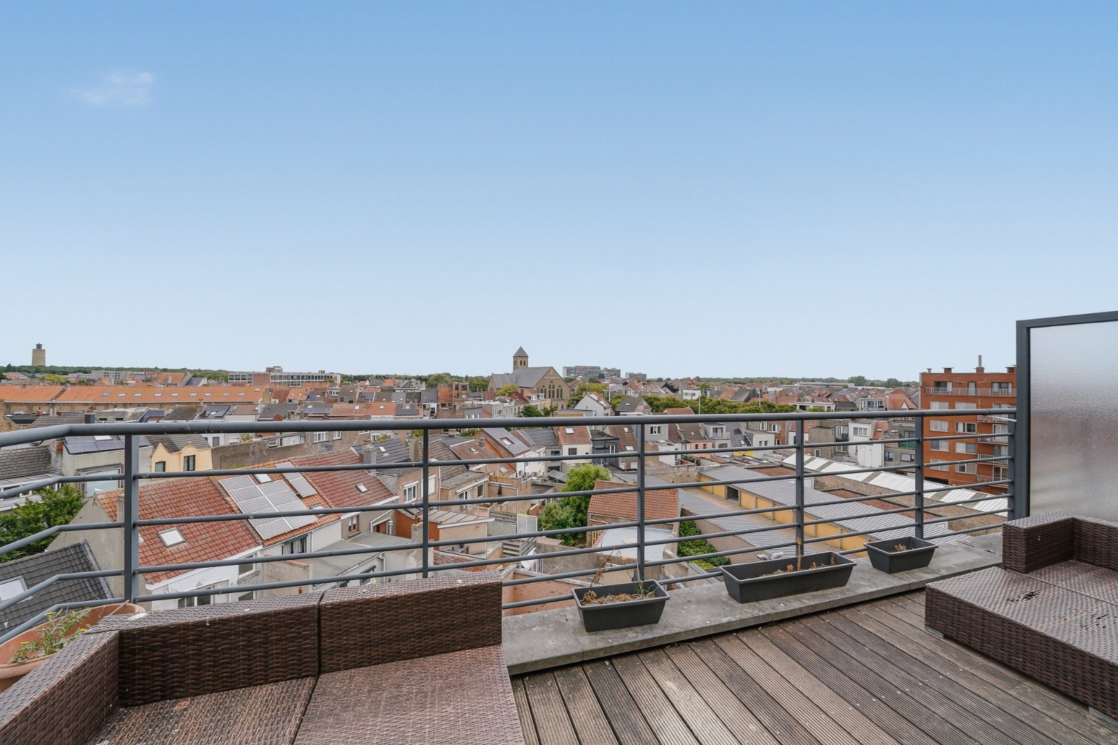 Lichtrijk 2-slaapkamerappartement met prachtig open uitzicht in Oostende 