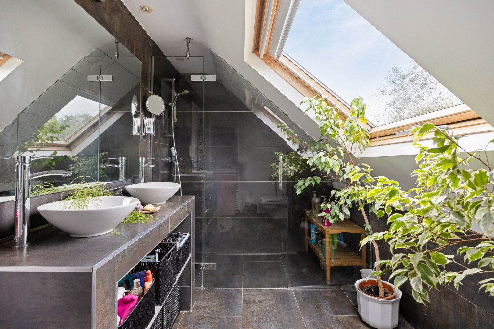 WONING met 4 kamers + bureau + garage 1640 SINT-GENESIUS-RODE 