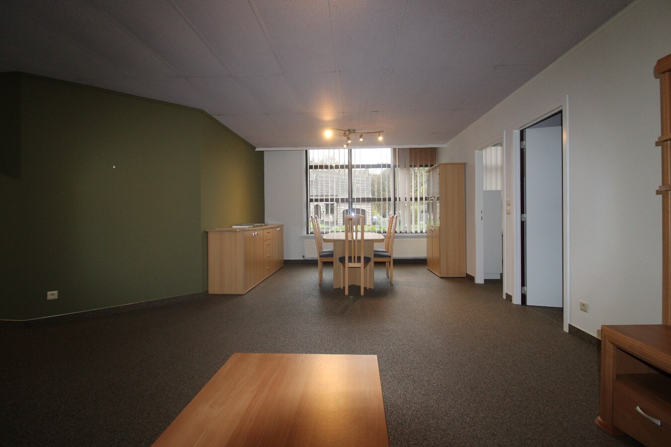 Kantoor/opslagruimte van circa 150 m² 