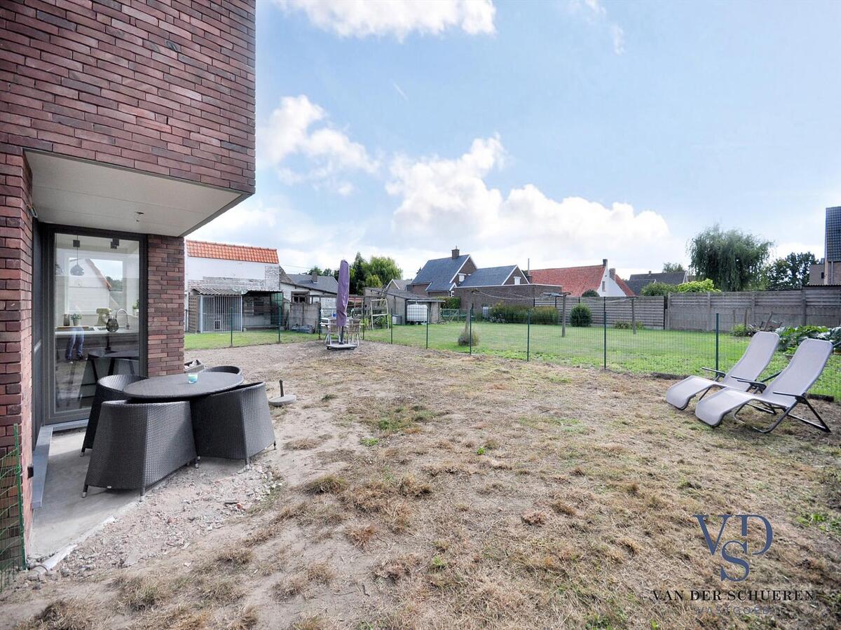 NIEUWBOUW MET HOOGWAARDIGE AFWERKING !  (verkoop met registratie !) TOPPER !! 