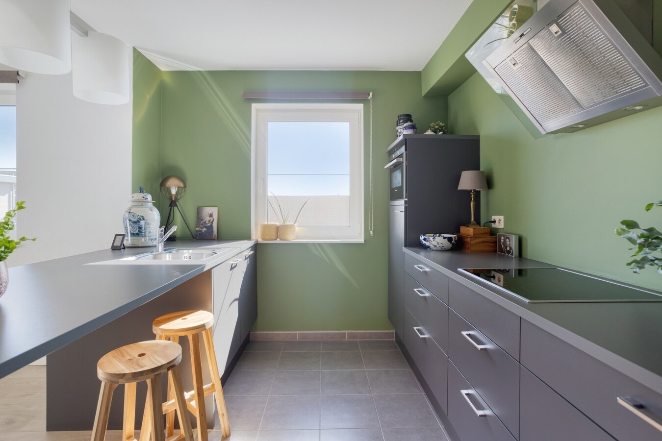 Prachtig appartement met zonnig terras en garage te Duffel 