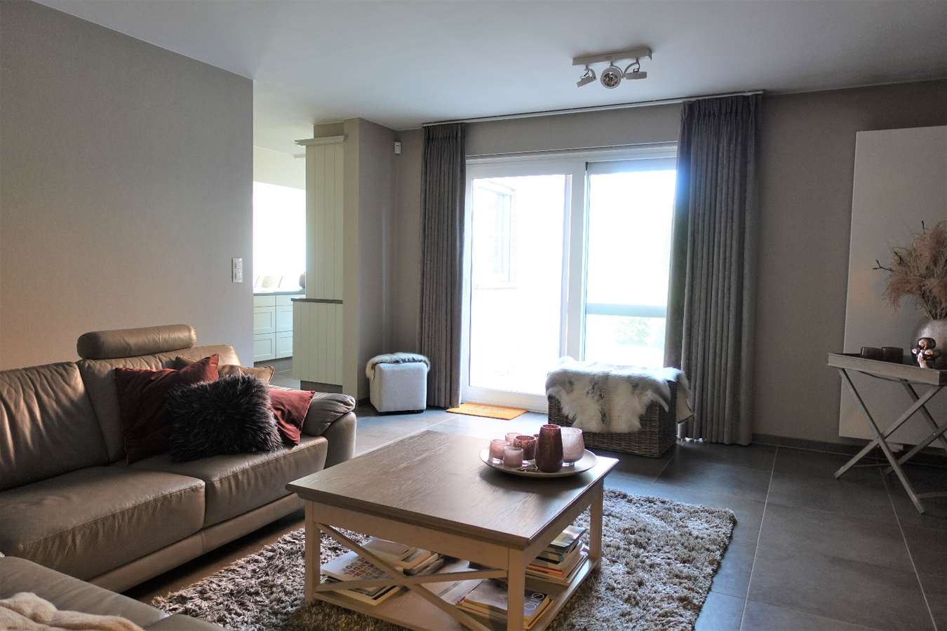 Ruime instapklare halfopen bebouwing 