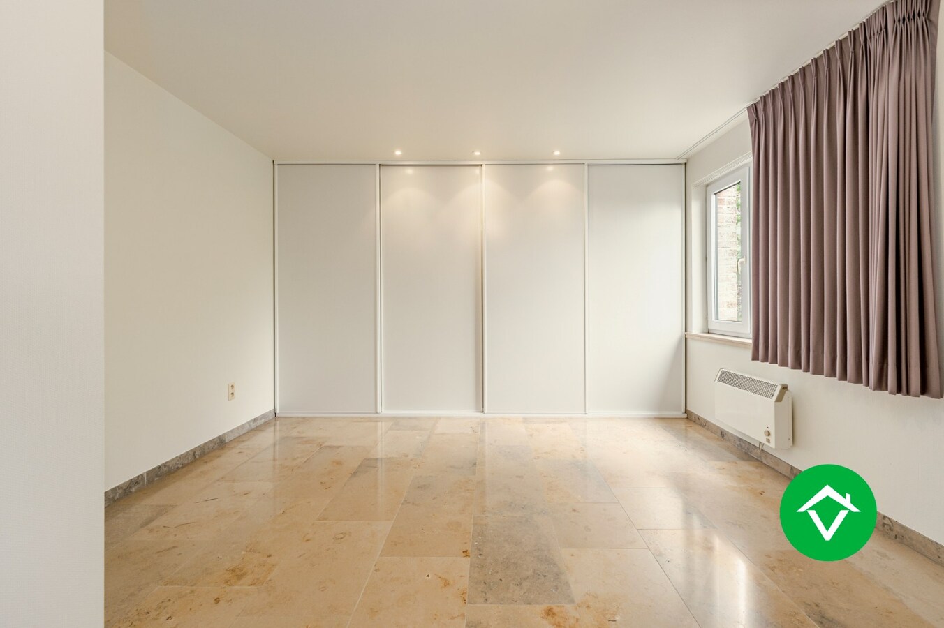 Prachtig gelegen penthouse met 3 slaapkamers en garage in centrum Torhout 