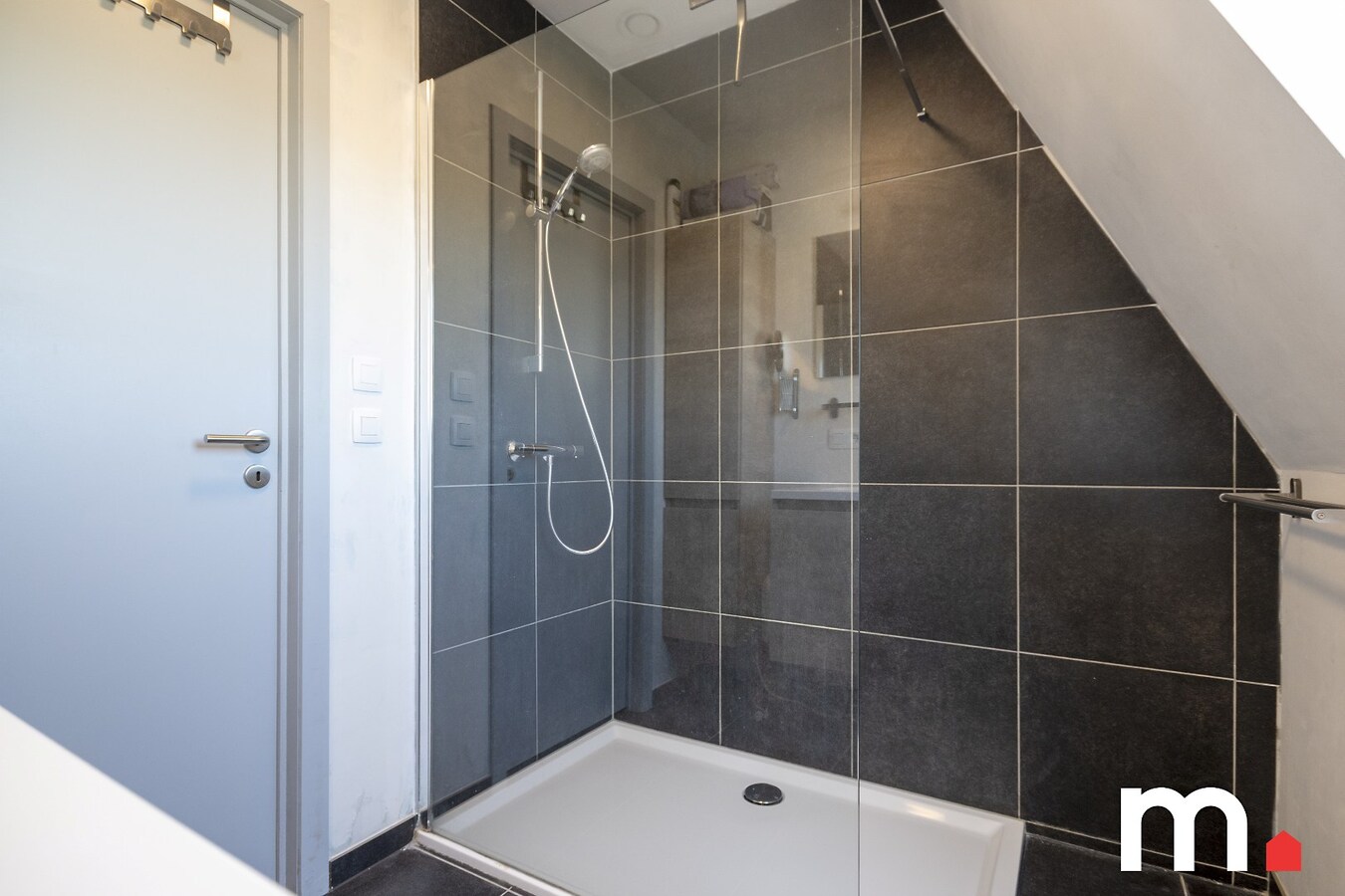 Lichtrijk instapklaar appartement EPC B  te Lendelede met garage! 