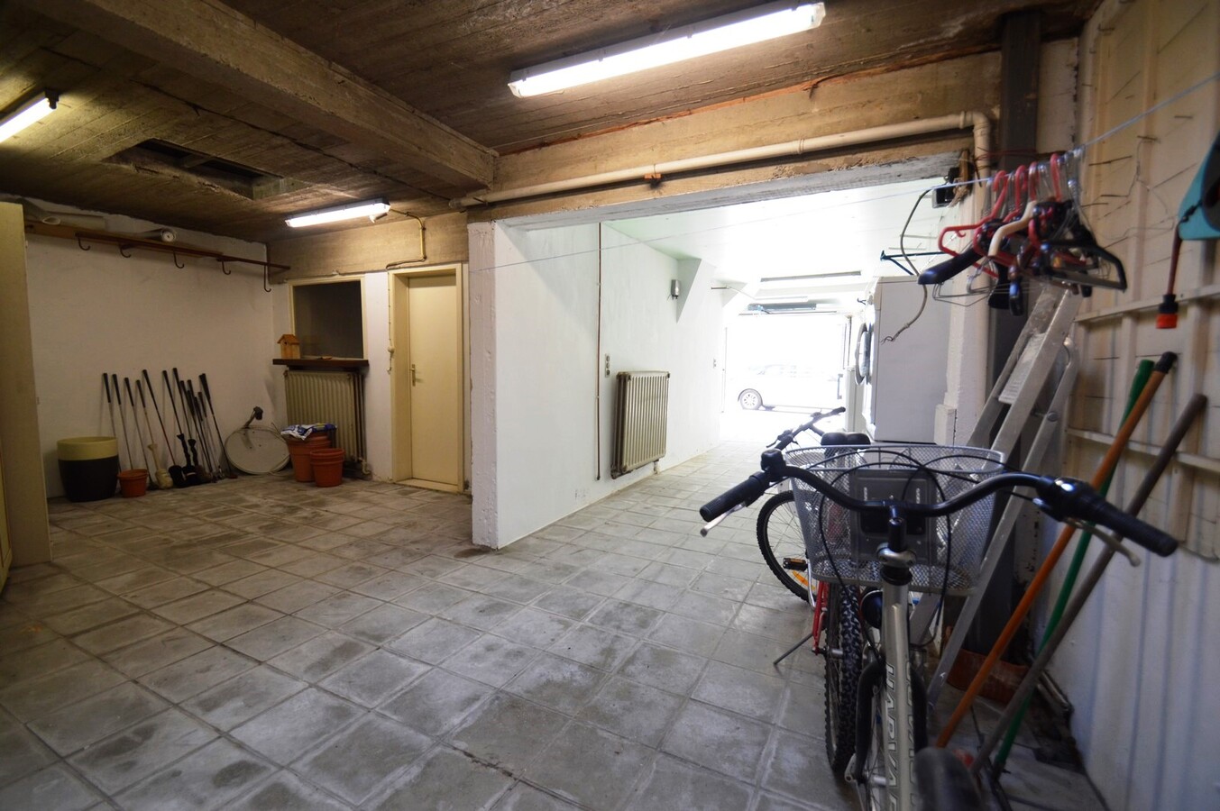 Volumineuze, lichtrijke bel-étage nabij het strand - Heist 