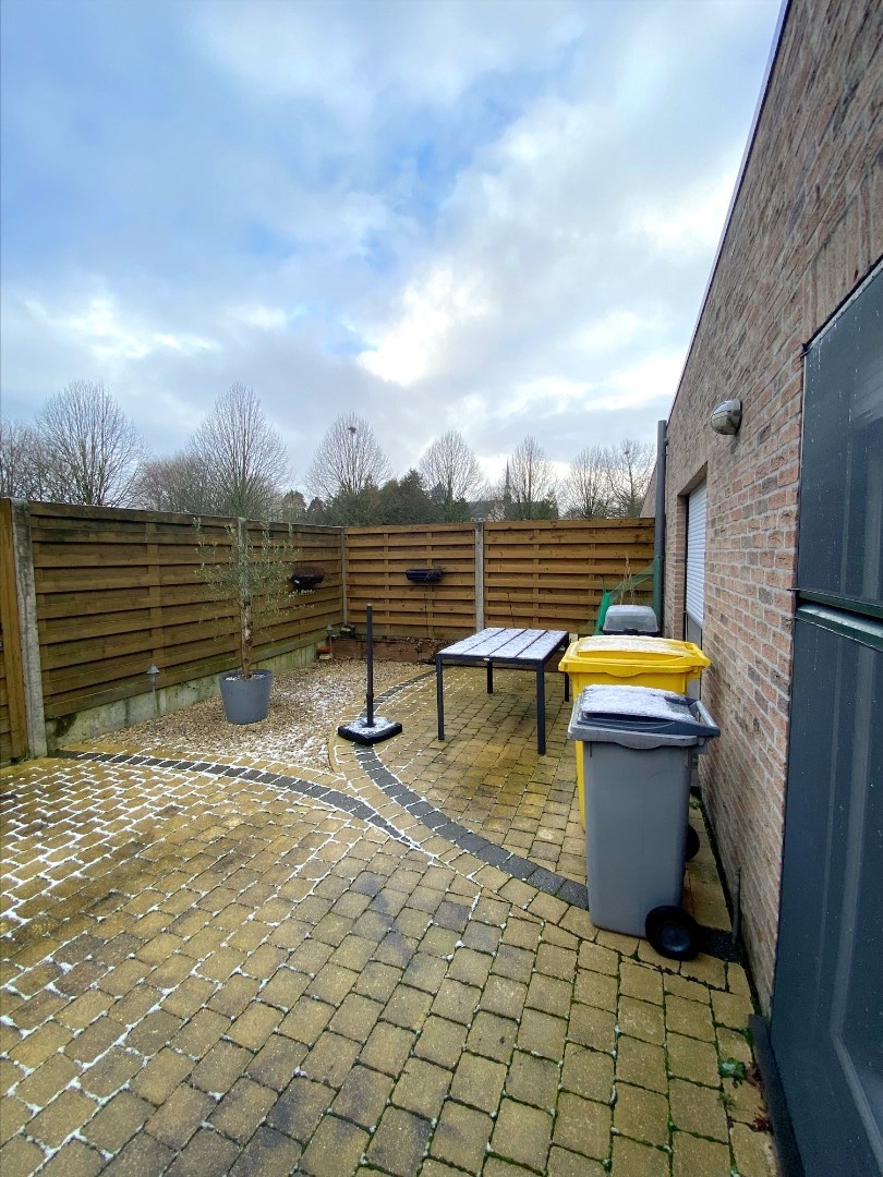 Zeer net gelijkvloers appartement met 2 slpks nabij centrum van Geel! 