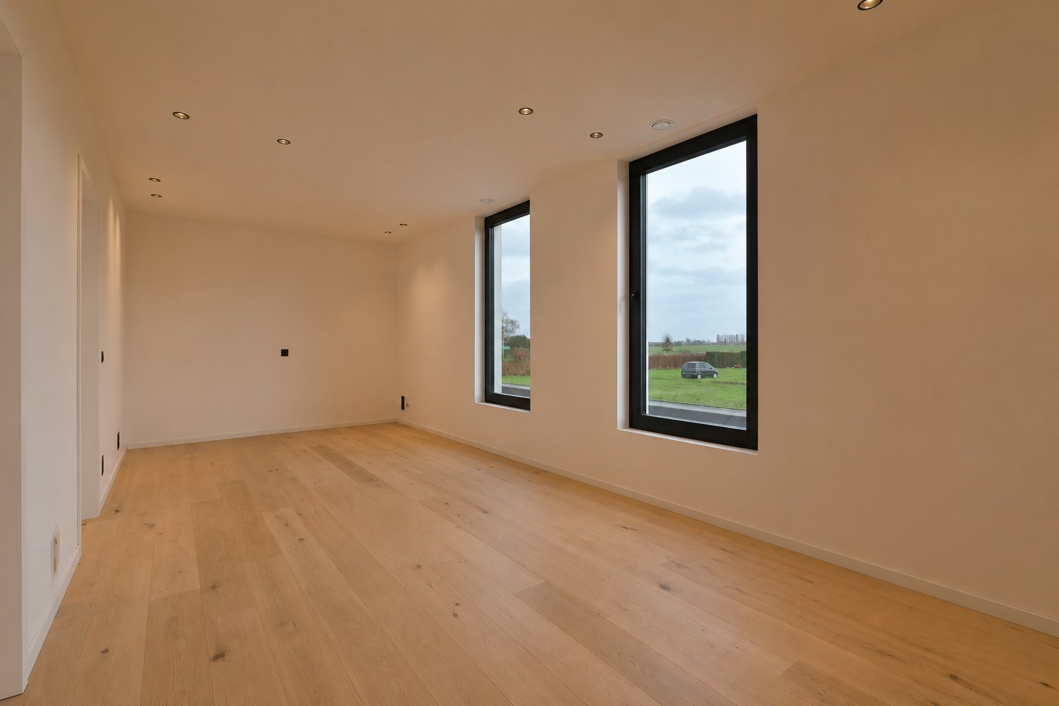 Ruime afgewerkte nieuwbouwwoning met landelijk zicht! 