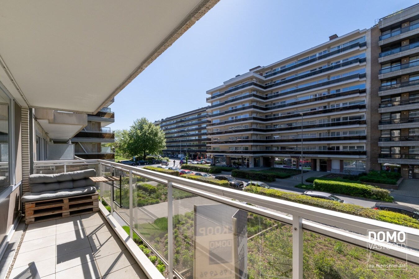 RUIM 2-SLAAPKAMERAPPARTEMENT MET TWEE TERRASSEN EN ENERGIELABEL B 