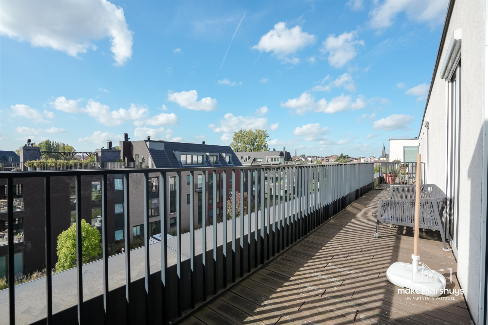 Schitterend en rustig gelegen 3 slpk. app. 