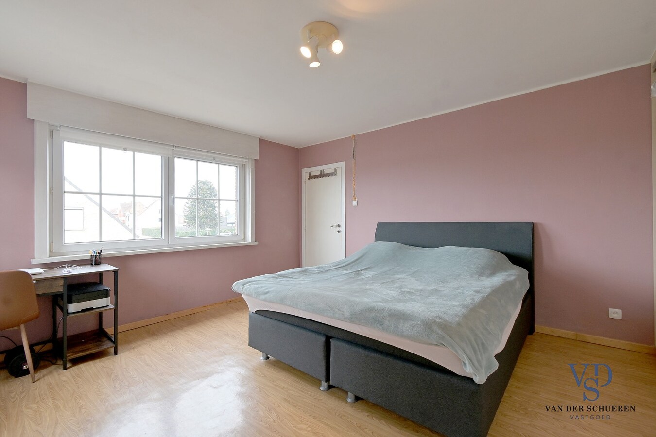 Degelijke Half Open Bebouwing 