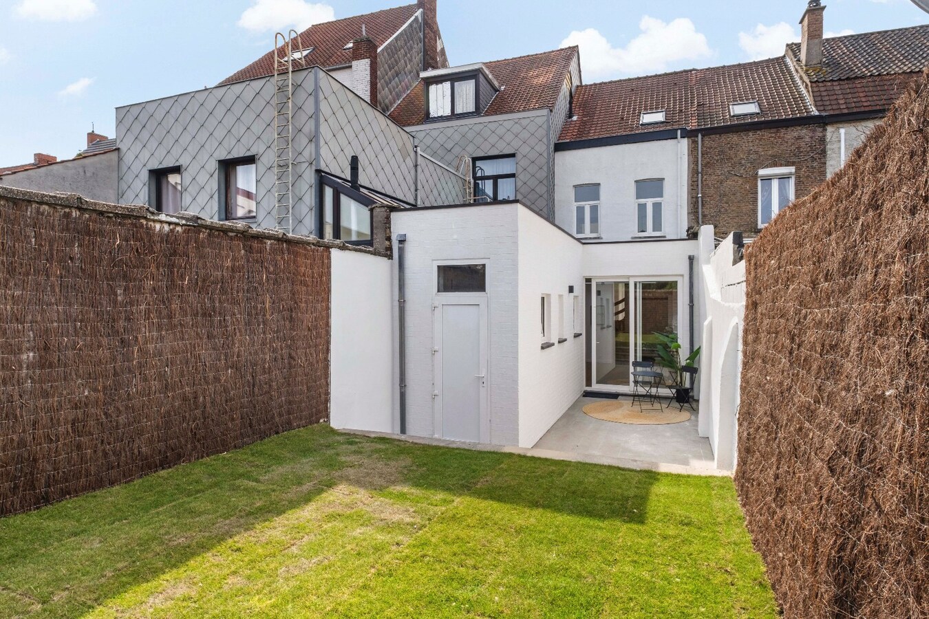 Instapklare ruime woning met tuin nabij de Leie ! *** NONO INSPIRED *** 