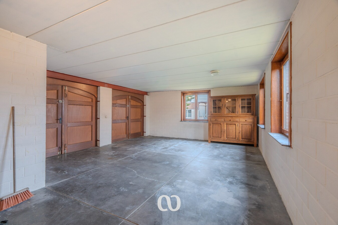 Karaktervolle en ruime woning met 3 slaapkamers en garage nabij het centrum van Oudenaarde 