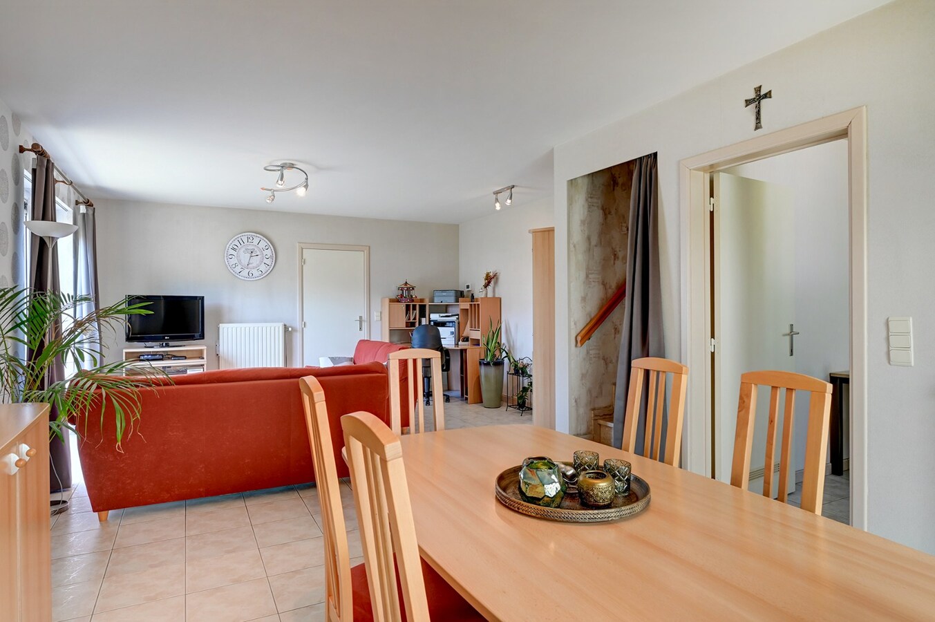 Goed onderhouden woning met 3 slaapkamers 