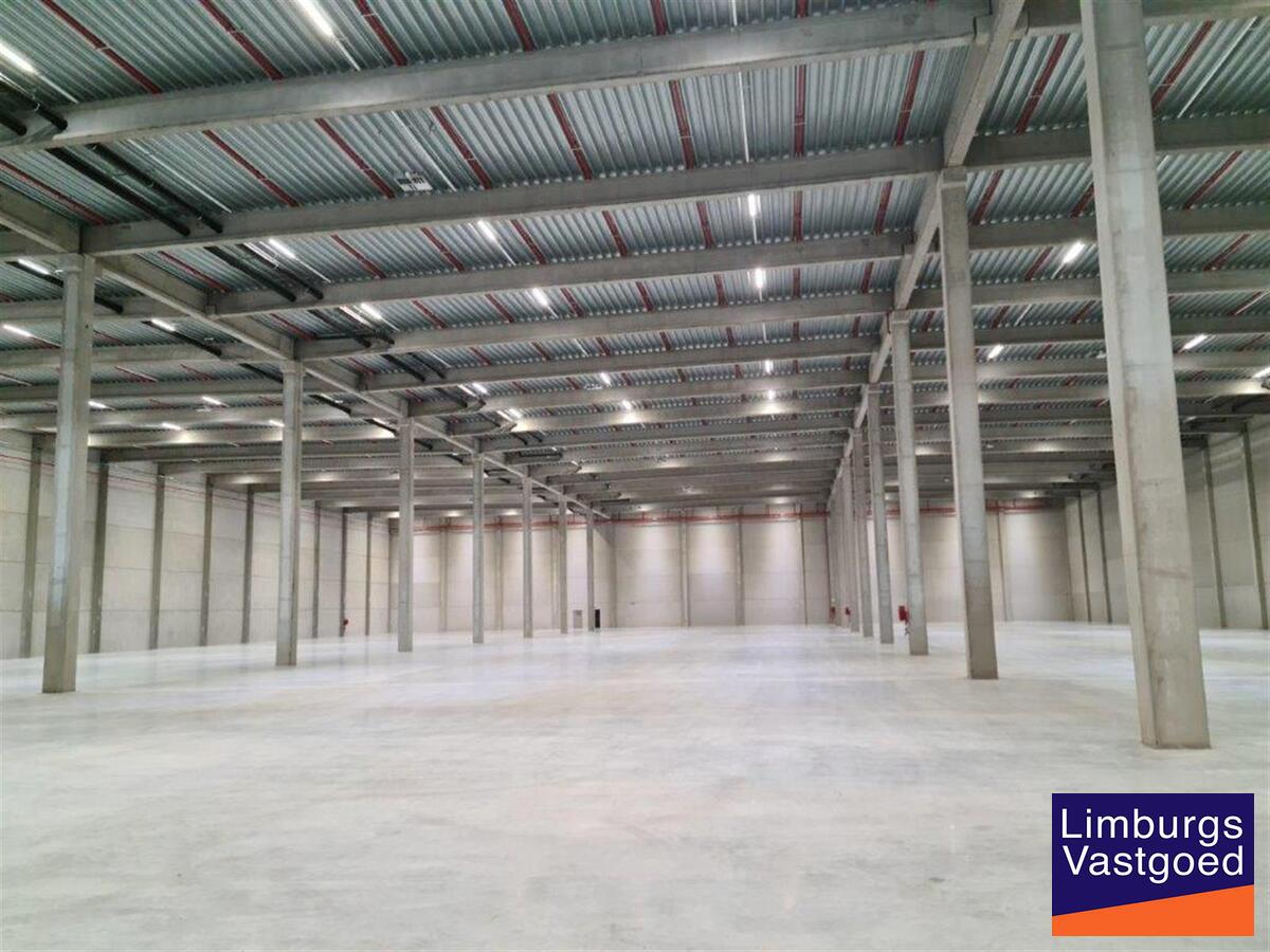 Logistieke opslag v.a. 8.000 m², aan E-313, E-314 