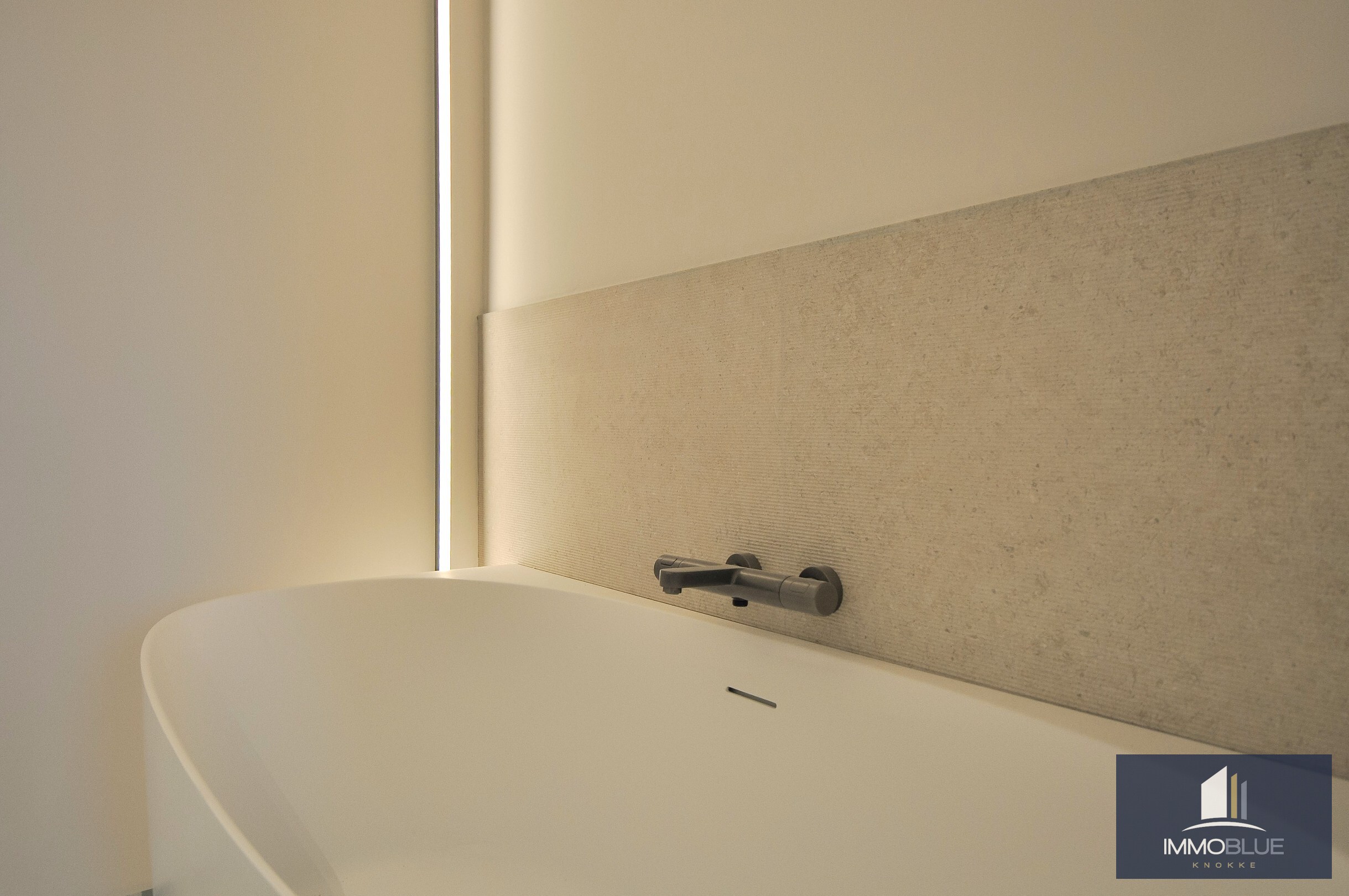 Appartement de luxe avec vue sur mer et finitions haut de gamme. 