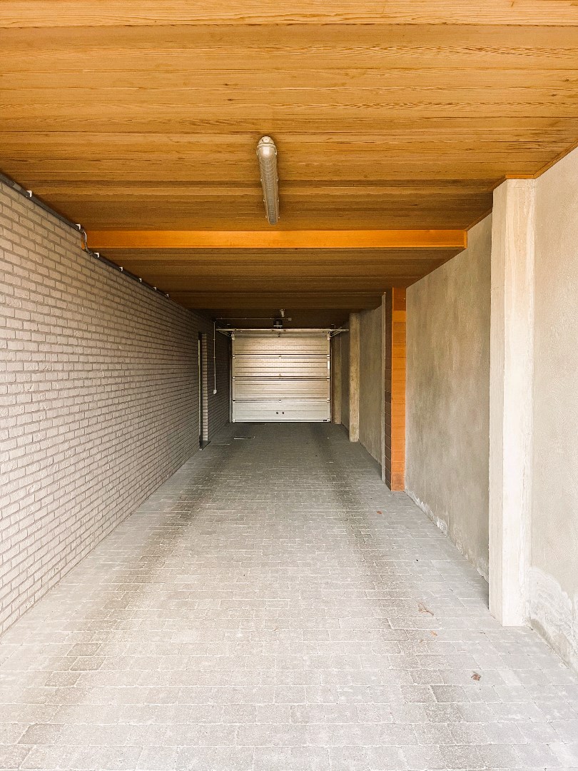 Gelijkvloers appartement met 2 slaapkamers en aangename tuin 