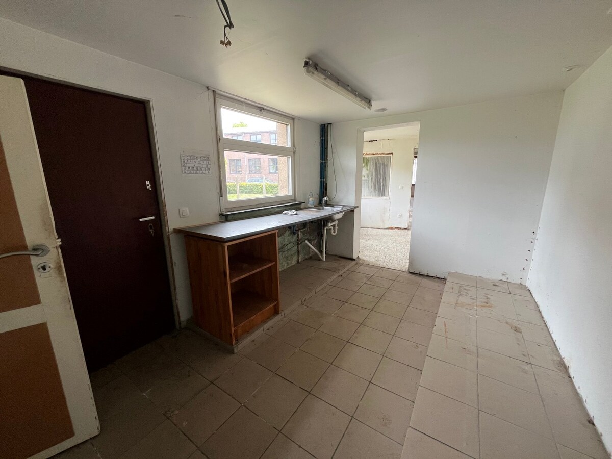 Te renoveren half open bebouwing te Gavere 