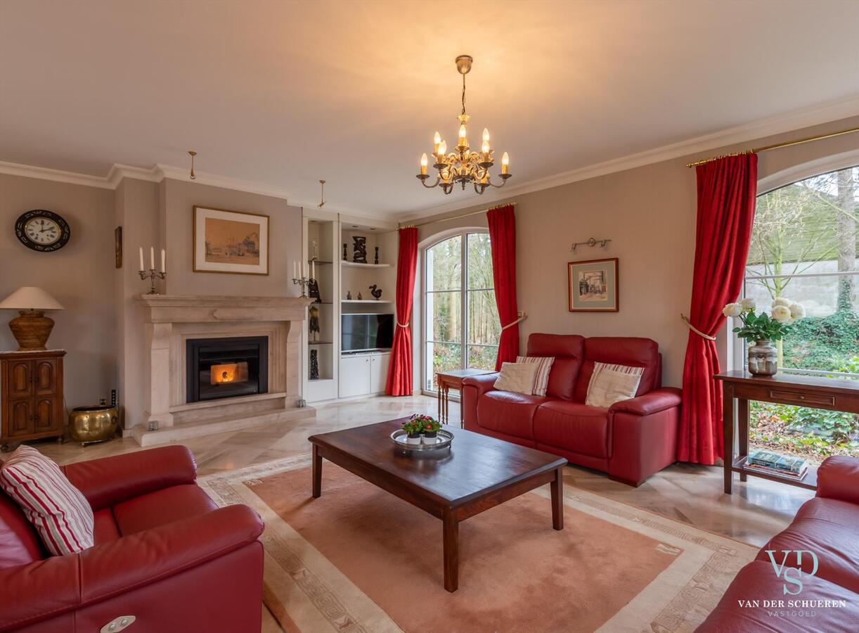 Stijlvolle villa in prachtige, groene omgeving.    Exclusief. 