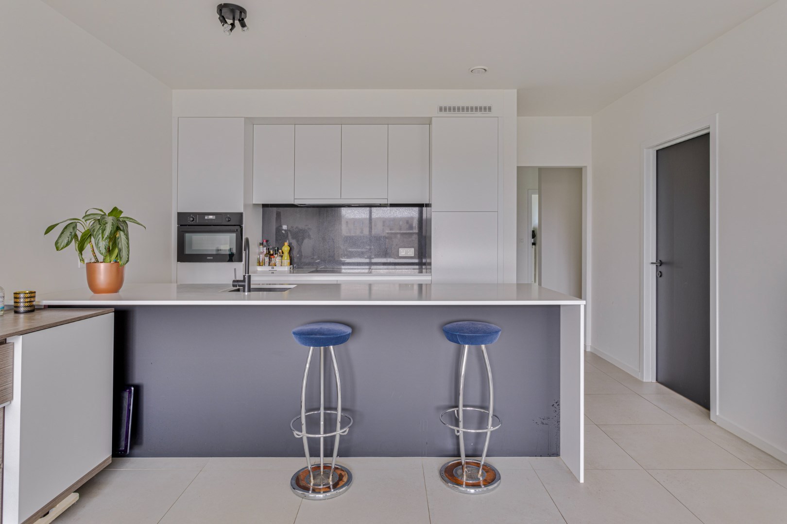 Lichtrijk nieuwbouwappartement met 3 slaapkamers, tuin, terras, kelderberging en 2 autostaanplaatsen - EPC 36 kWh/m² -bewoonbare opp. 115 m² 